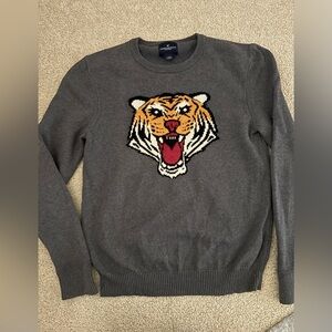 American Eagle gray crewneck tiger sweater size medium unisex